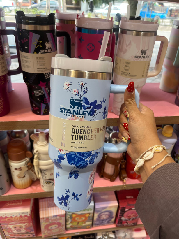 تراول ماگ استنلی اورجینال طرح گلدار ابی 1.18L
